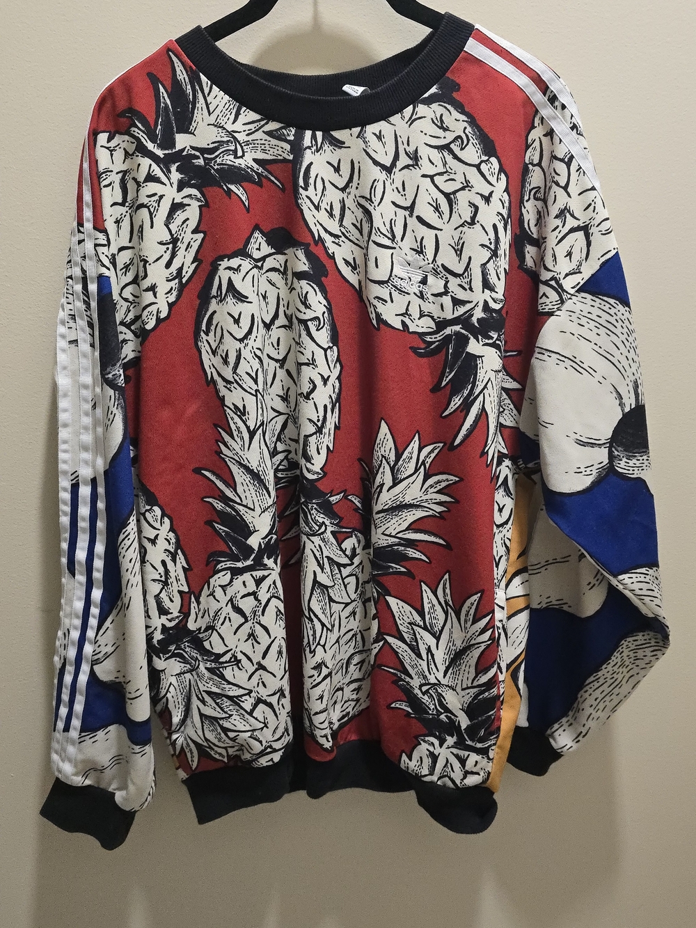 adidas FARM RIO Pineapple Graphic Crewneck Sweatshirt M
